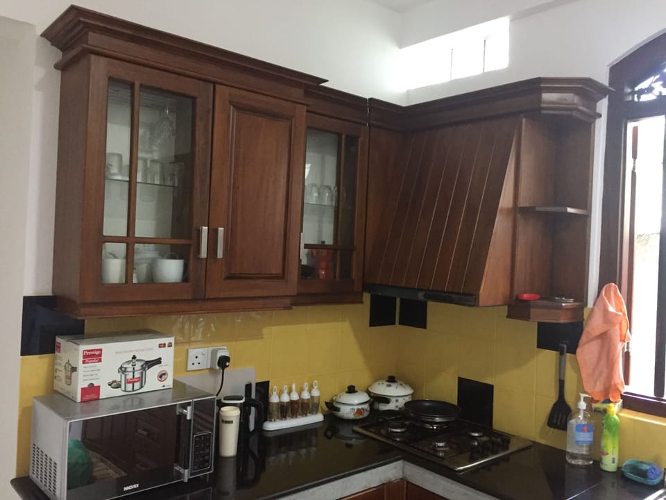 Comfort Duplex, 2 Bedrooms, Annex Building | Private kitchen | Fridge, microwave, stovetop, coffee/tea maker