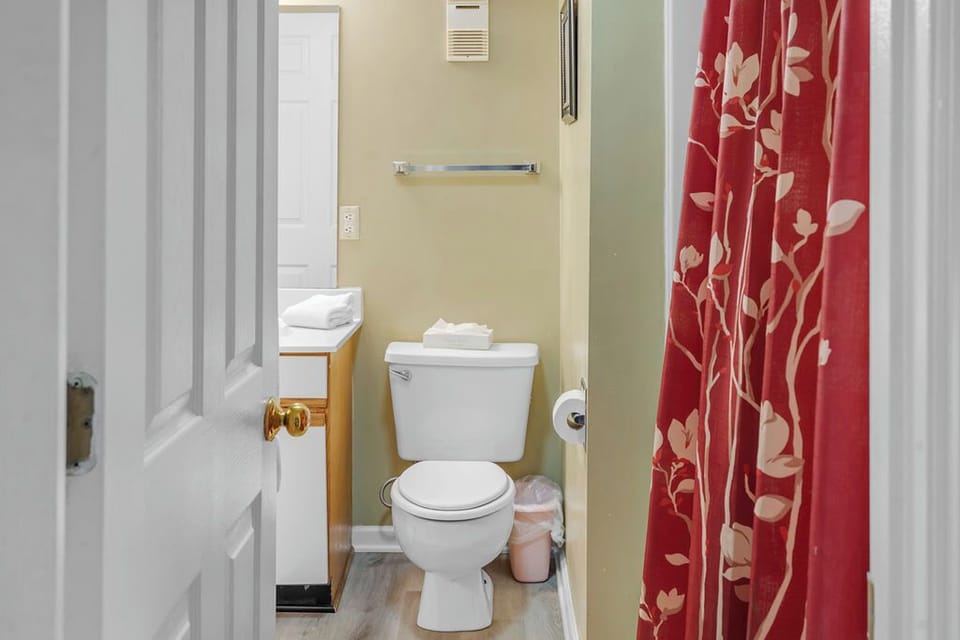 second full bath with tub shower combination.