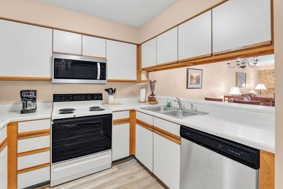 Fully equipped kitchen