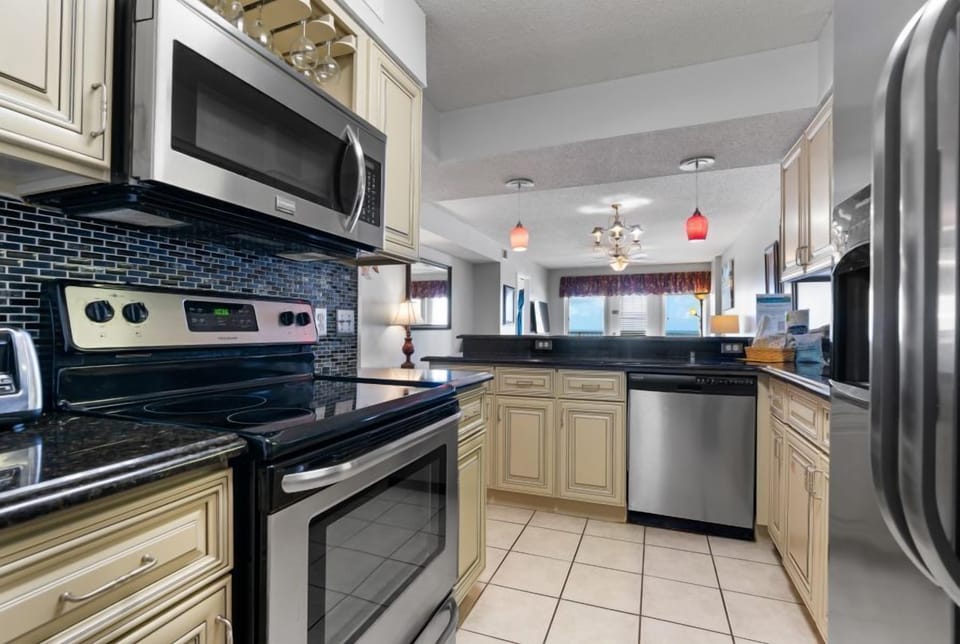Boardwalk 685 Fully Equipped Kitchen