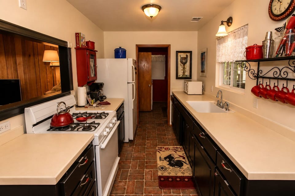 Kitchen 3