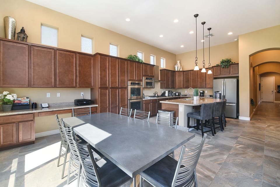 Lots of Cabinet Space