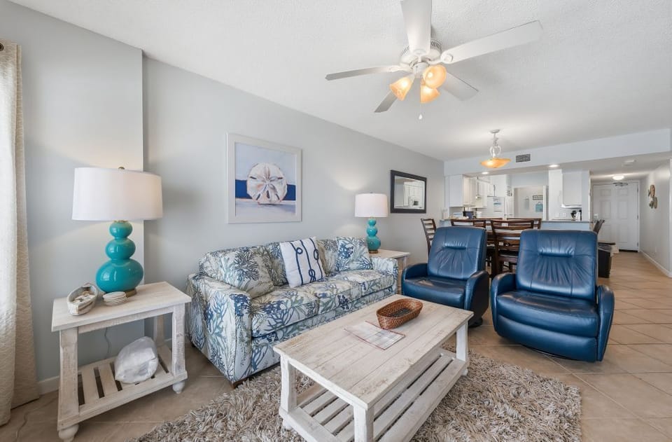 Boardwalk 1082 Living Room