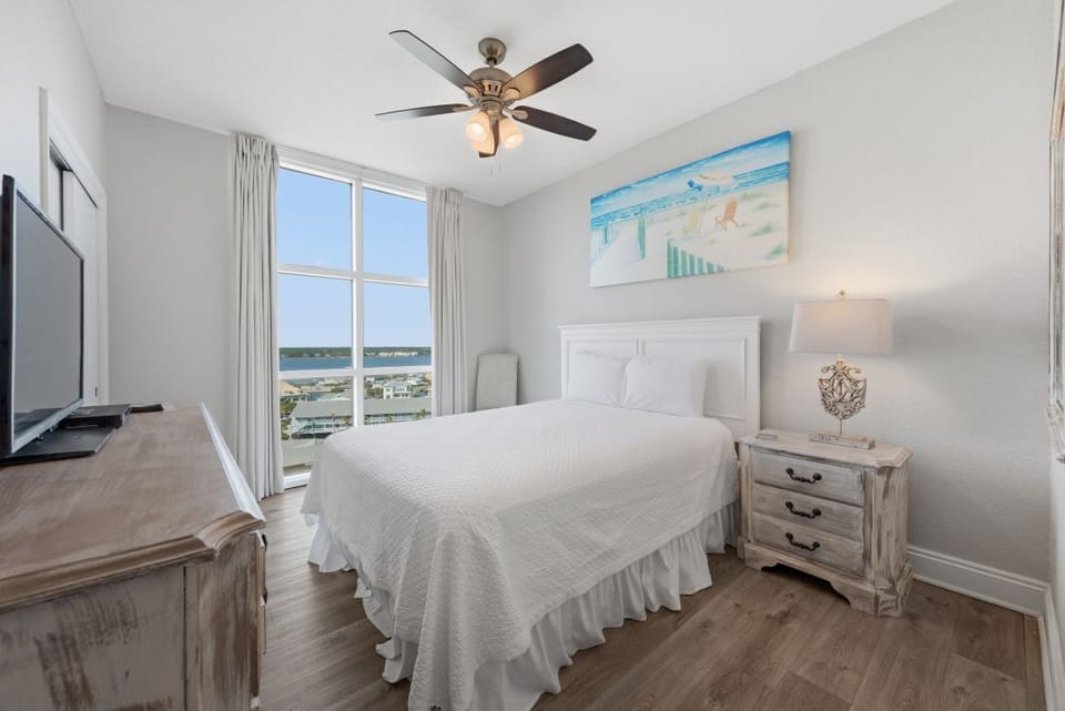 Crystal Shores West 601 Bedroom 3