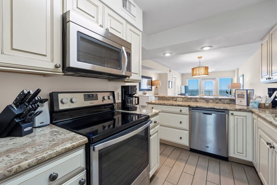 Boardwalk 485 Kitchen