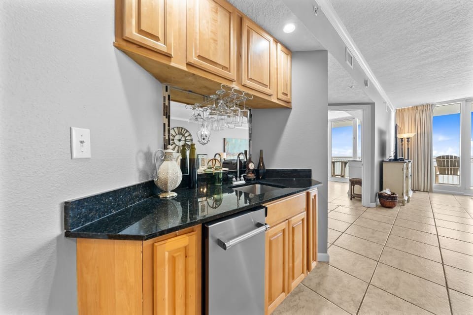 7.1 Wet Bar