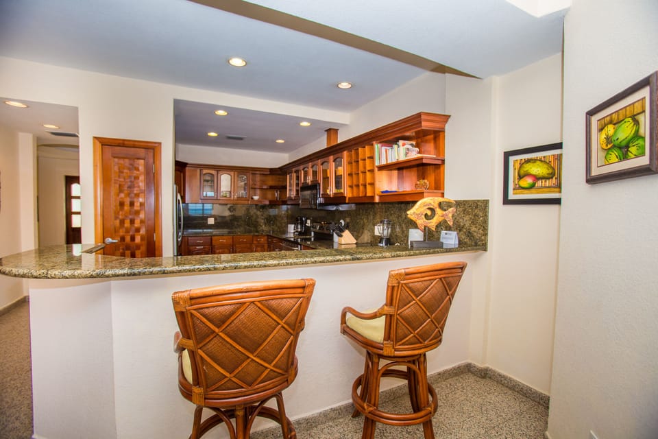 Full Kitchen