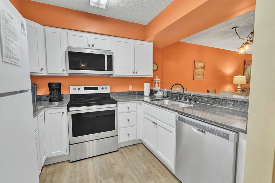 fully equipped kitchen