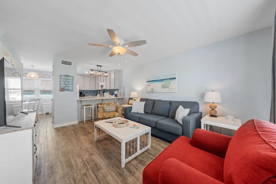Sand Dollar 28 Living Room