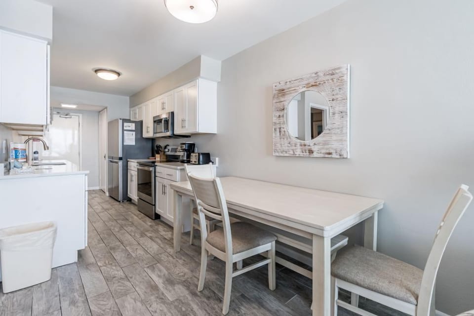 8 IS651 DR