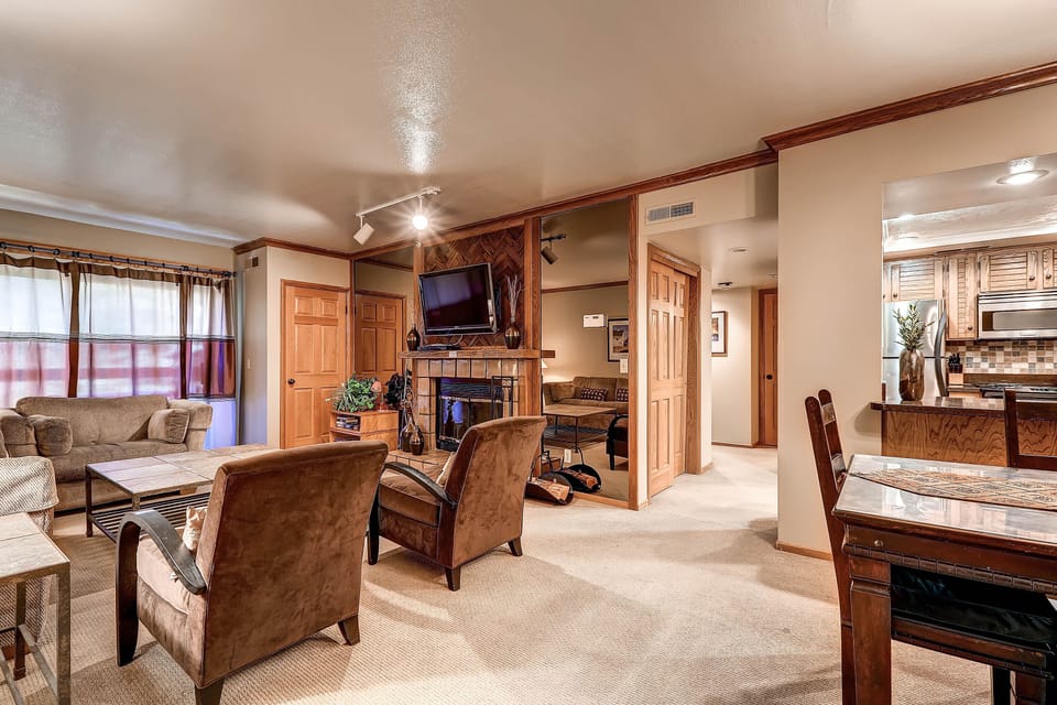 Park Station 247 has comfortable furnishings, wood burning fireplace, and flat screen TV.