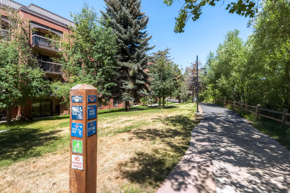 Park City Lodging-Park Station 213-2-Running Path