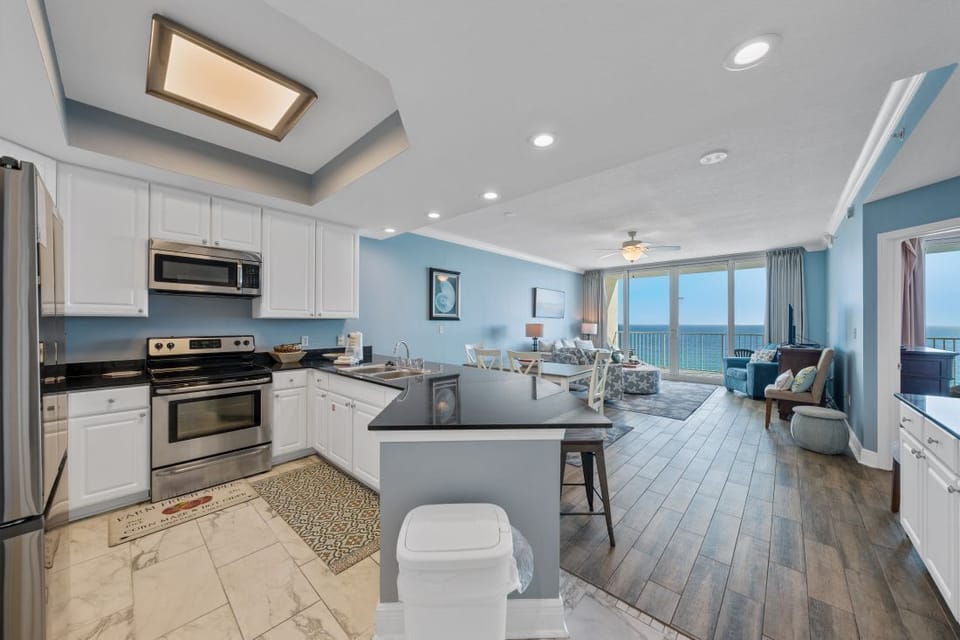 San Carlos 907 Kitchen