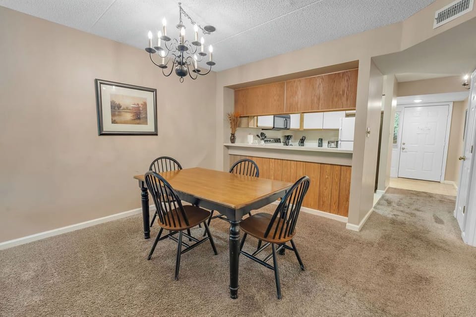 pass through counter to dinning area