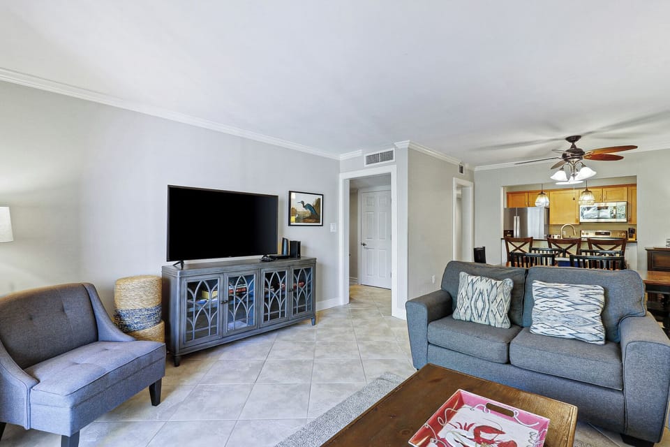 Xanadu B9 - Living Area