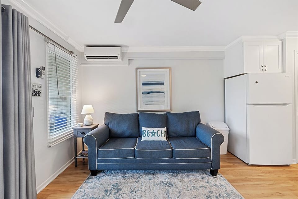 Seaside Villas 250 - Oceanside Living Area
