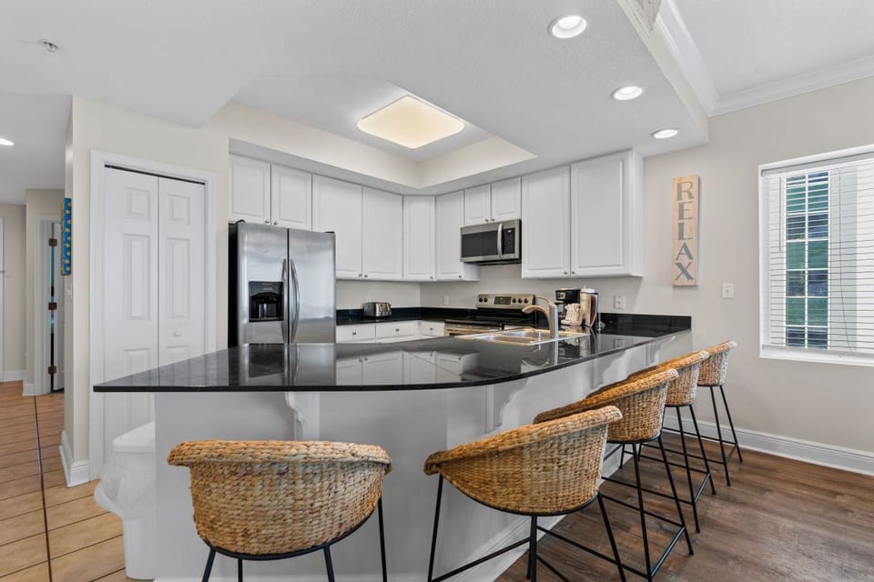 San Carlos 1001 Kitchen Counter Seats 5