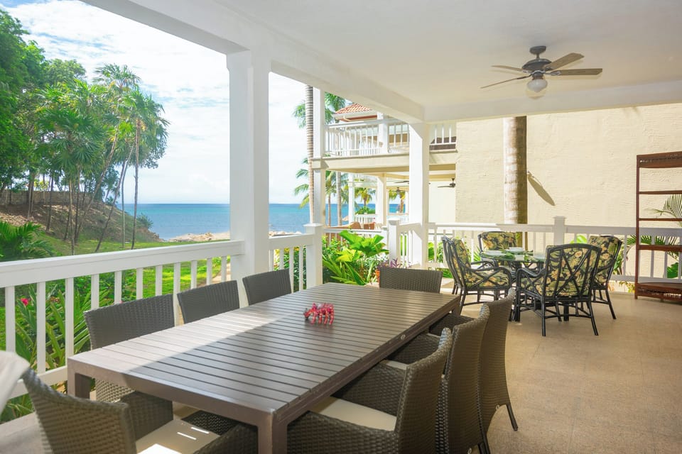 You can access the porch directly from the Guest bedroom #2
