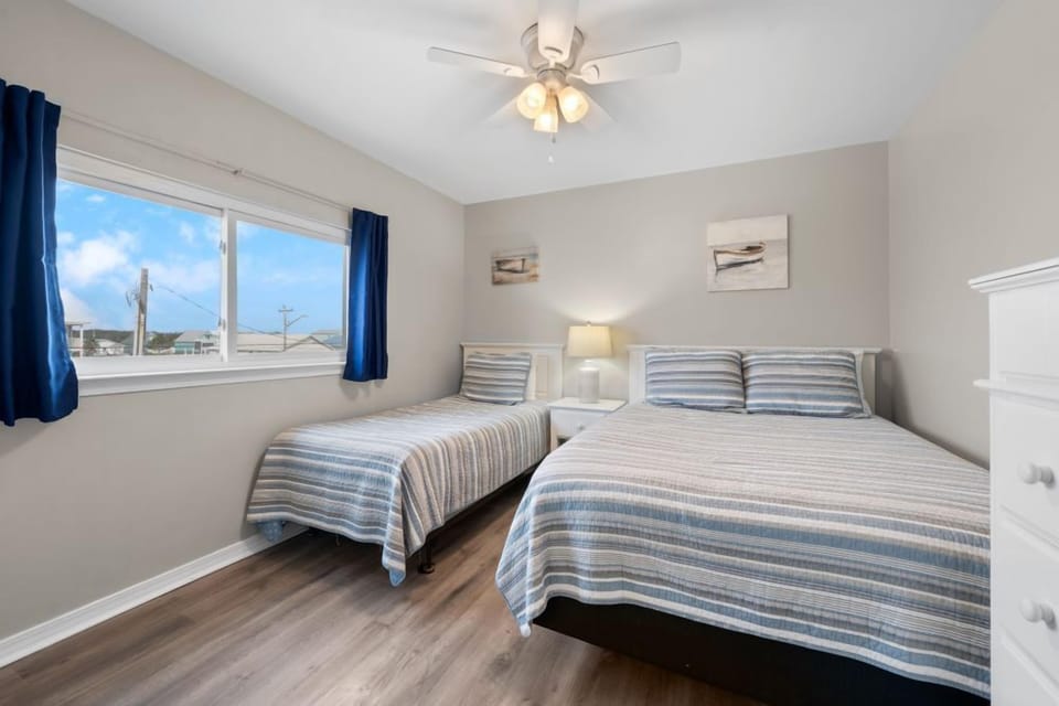 Bonhomme Richard East Bedroom 4