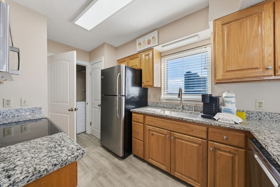 Boardwalk 781 Kitchen