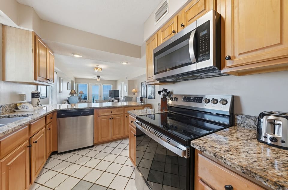 Boardwalk 681 Kitchen