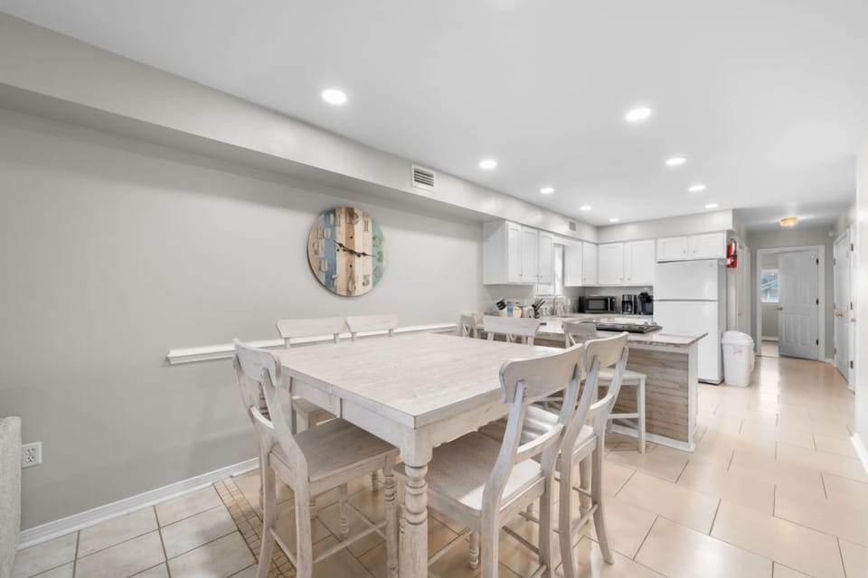 7 BONHW DR