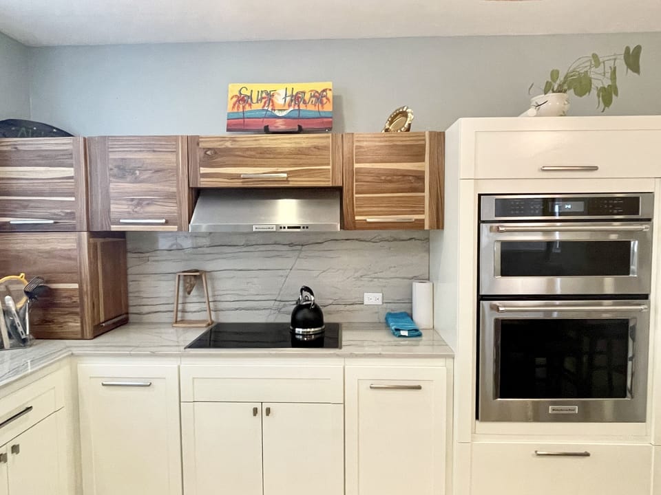 Deluxe kitchen
