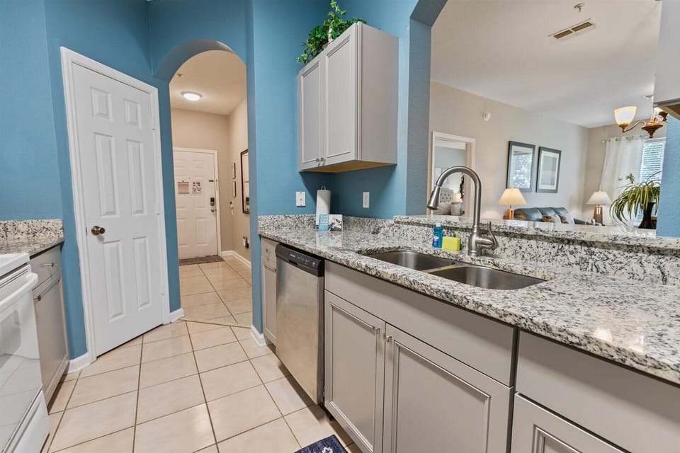 Kitchen (Angle)