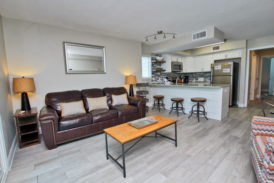 Living Room (6)
