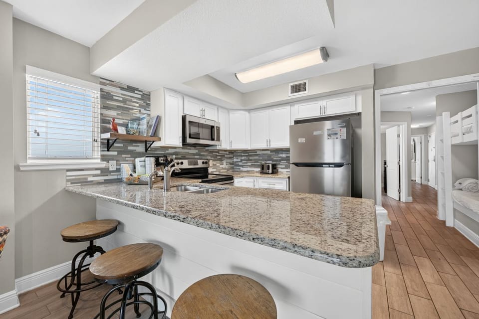 Seacrest 509 Kitchen Counter Seats 3