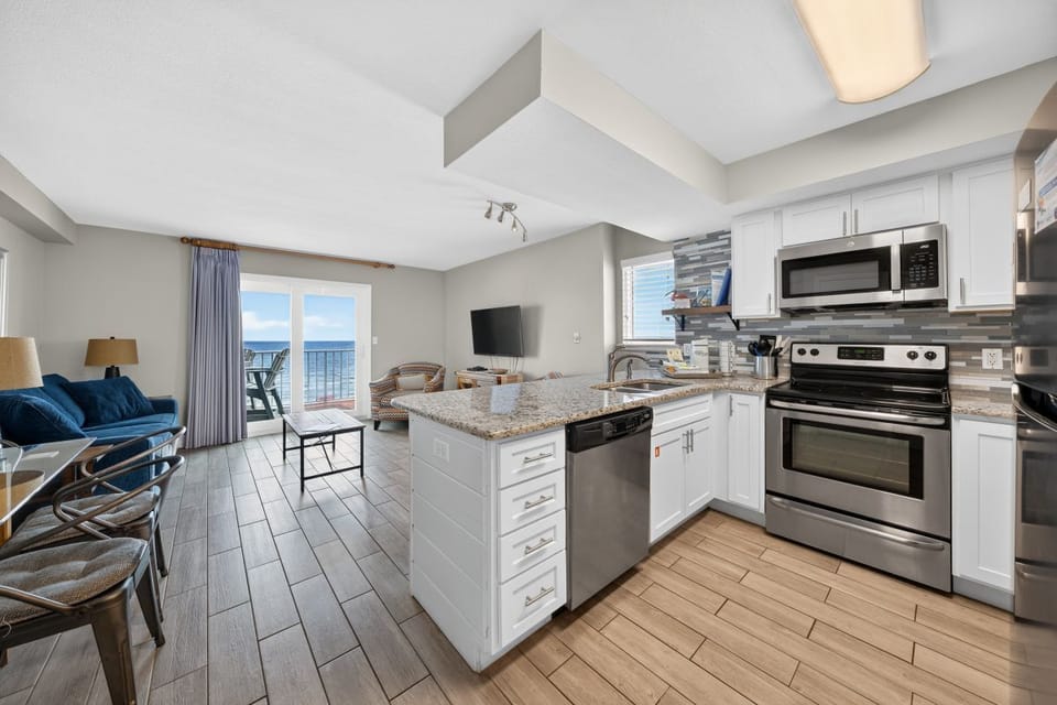 Seacrest 509 Fully Equipped Kitchen