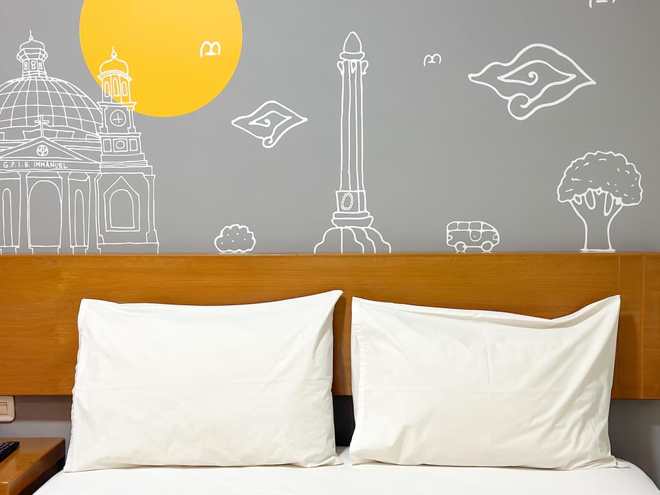 Desk, free WiFi, bed sheets