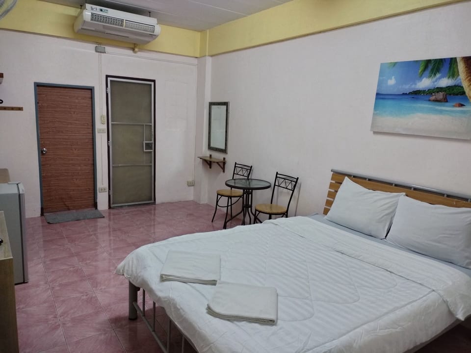 Double Room | Soundproofing, free WiFi