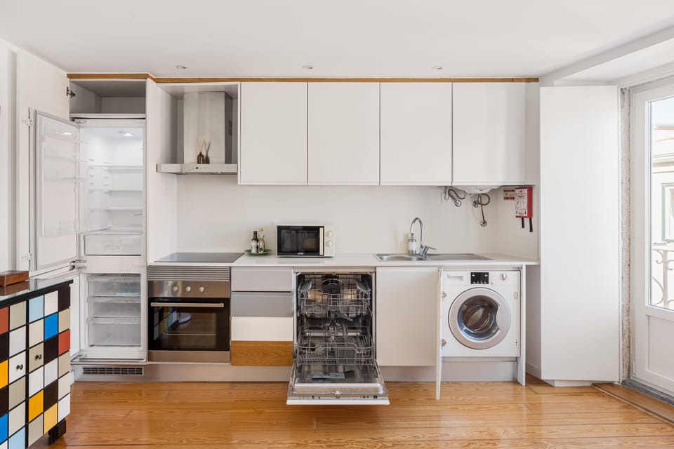 Fully equipped Kitchen | Brand new appliances and kitchenware