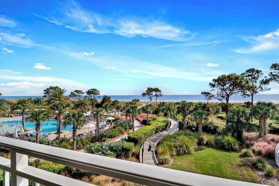 Stunning oceanfront view from Balcony - Perfect for your morning coffee