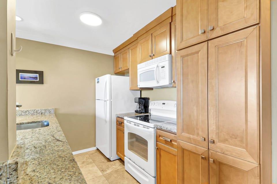 Fully equipped kitchen - Equipped with all necessities for your stay