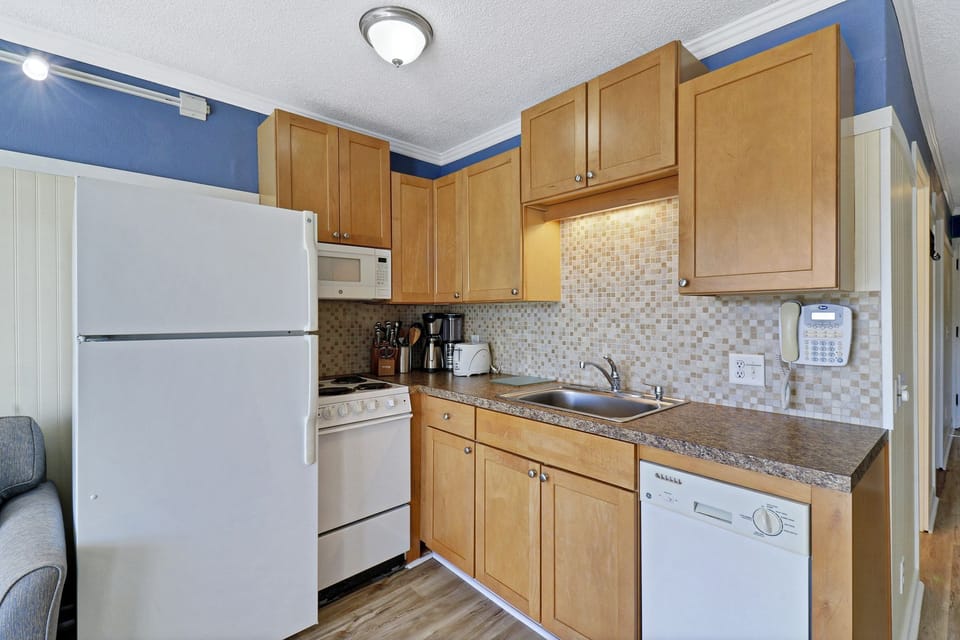 Seaside Villas 240 - Kitchen