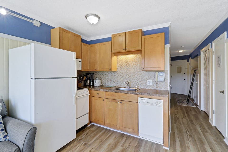 Seaside Villas 240 - Kitchen