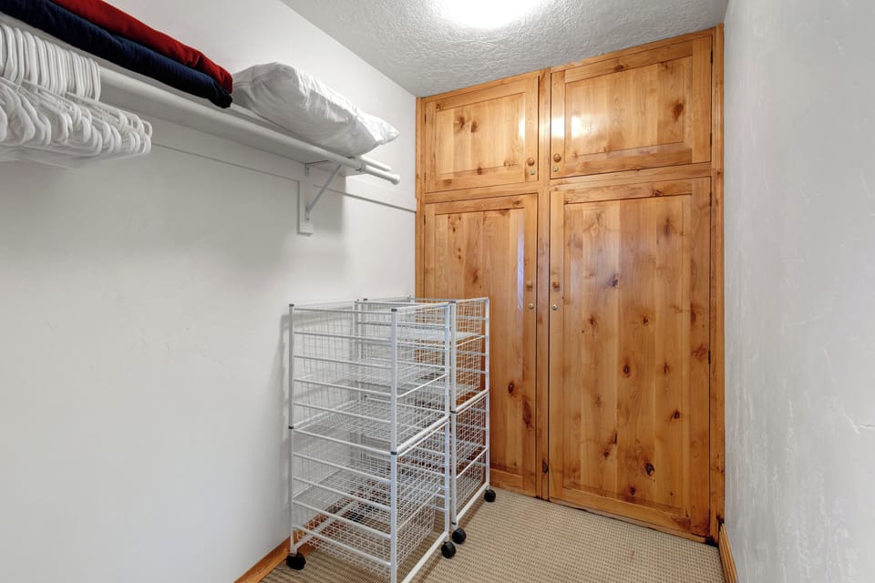 The main suite has a spacious walk-in closet.