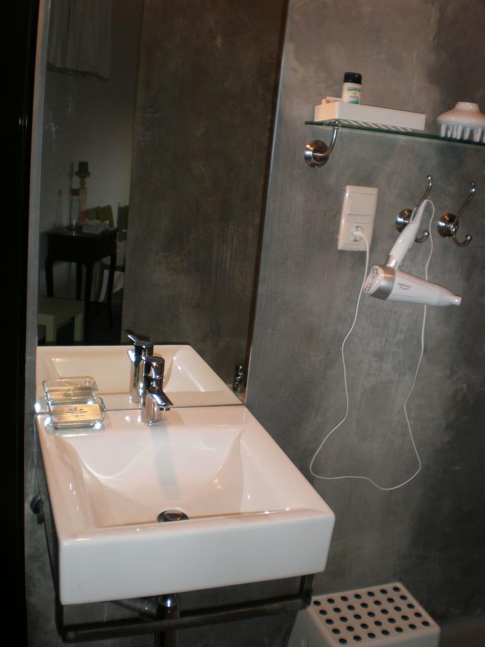 Double Room, Garden Area (SUITE do LAGAR) | Bathroom | Free toiletries, hair dryer, bidet, towels