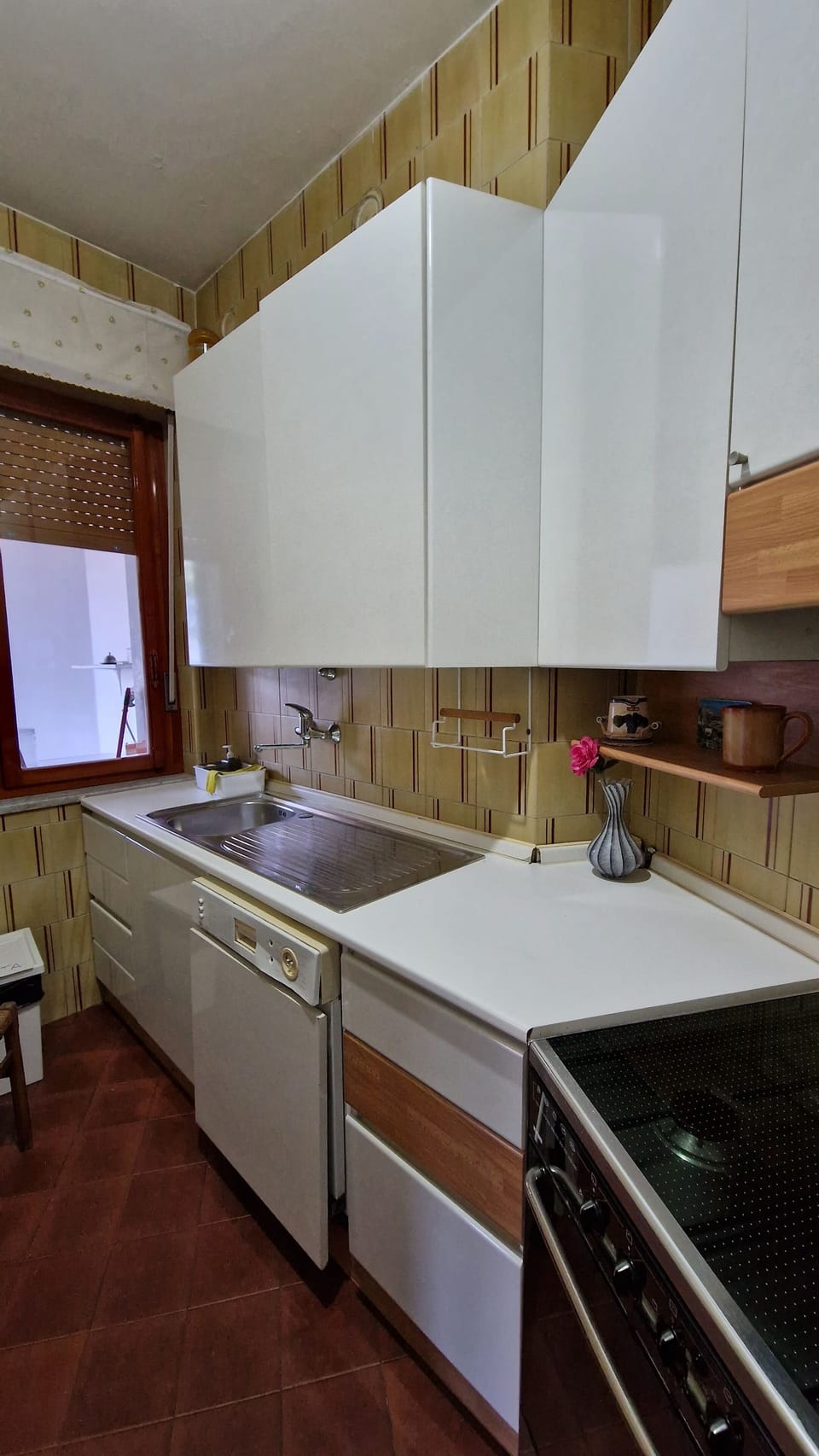 Panoramic Studio, Private Bathroom | Private kitchen | Mini-fridge, electric kettle, highchair, cookware/dishes/utensils