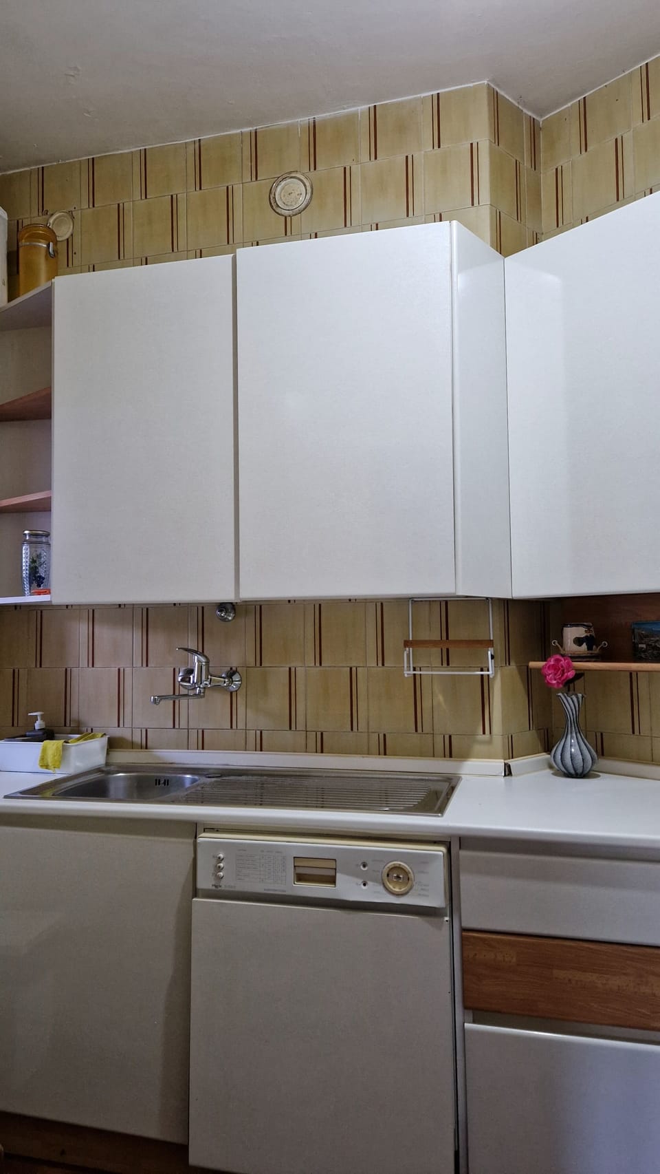 Panoramic Studio, Private Bathroom | Private kitchen | Mini-fridge, electric kettle, highchair, cookware/dishes/utensils