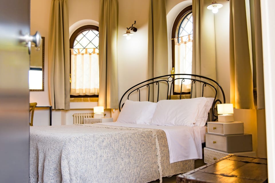 Superior Double Room, 1 Bedroom | Desk, soundproofing, free WiFi, bed sheets