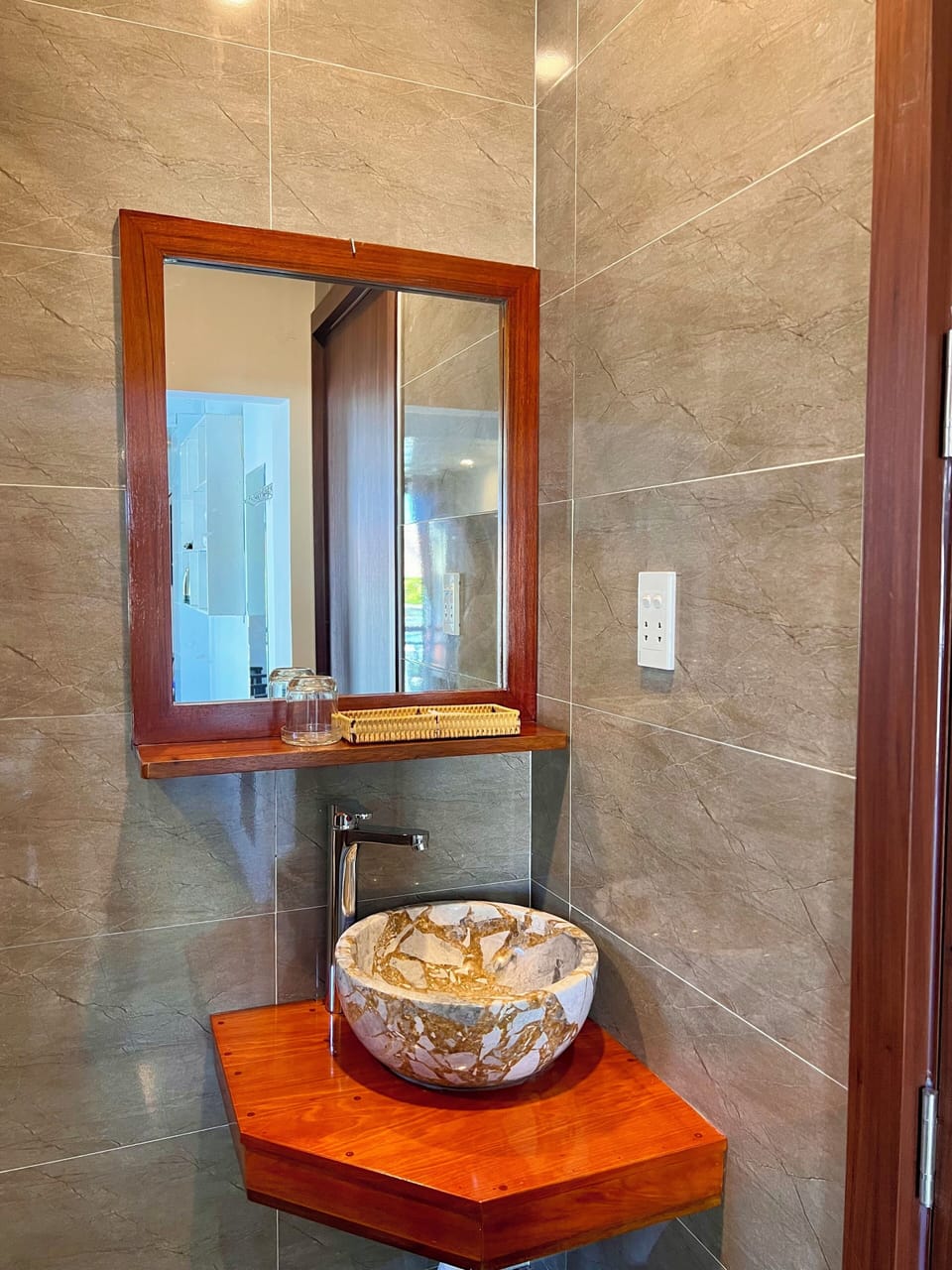 Double Room Single Use, 1 Double Bed, Balcony, City View | Minibar, in-room safe, desk, free WiFi