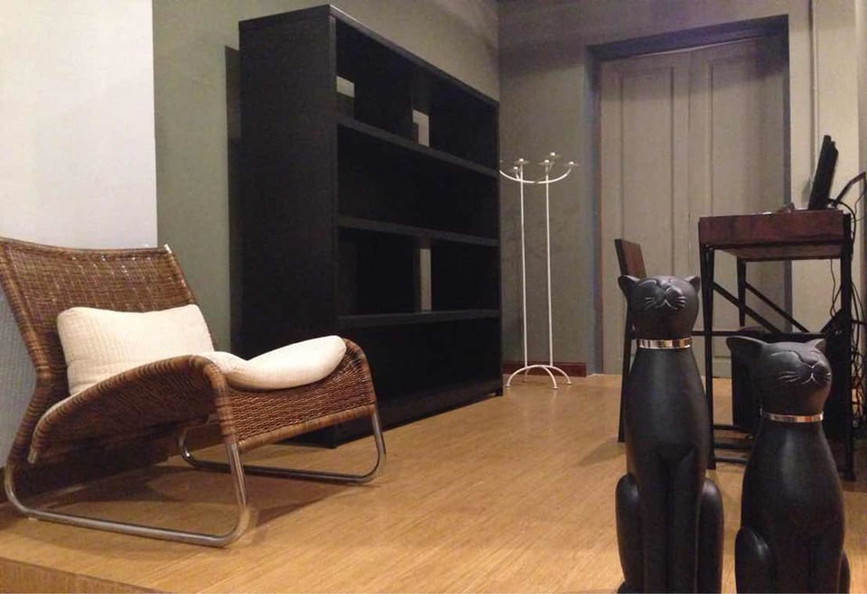 Nimman F1 | Living area | Flat-screen TV