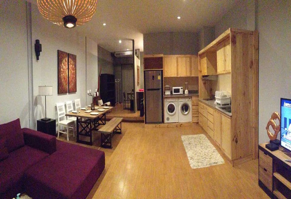 Nimman F1 | Living area | Flat-screen TV