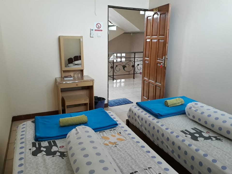 Rollaway beds, free WiFi