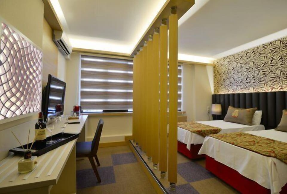 Minibar, iron/ironing board, free WiFi