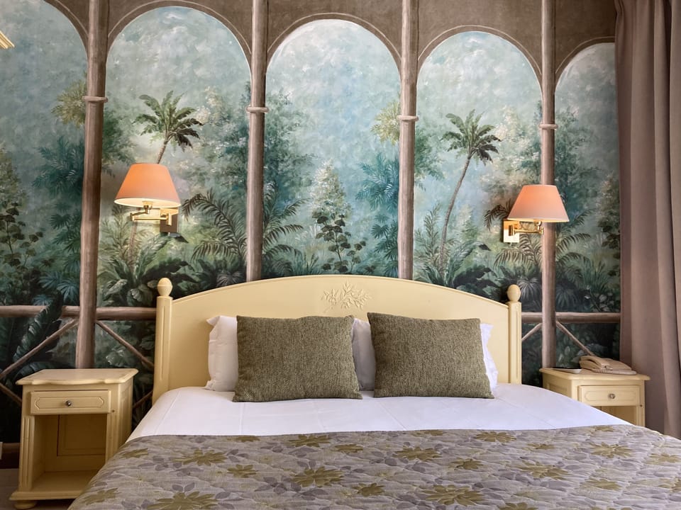 Chambre Double Confort | 15 bedrooms, Select Comfort beds, minibar, individually furnished
