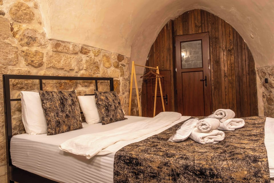 Economy Double or Twin Room, 1 Bedroom, Ground Floor | Free WiFi